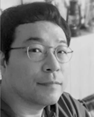 대구대학교 웹툰영상애니메이션학부장 최민규 흑백 인물 사진